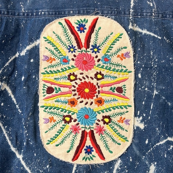 Apparel Unlimited Floral Embroidery Tie Dye Denim Long Sleeve Button Down Shirt - Picture 3 of 8